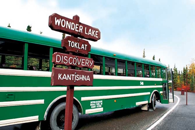 denali bus at wilderness access center